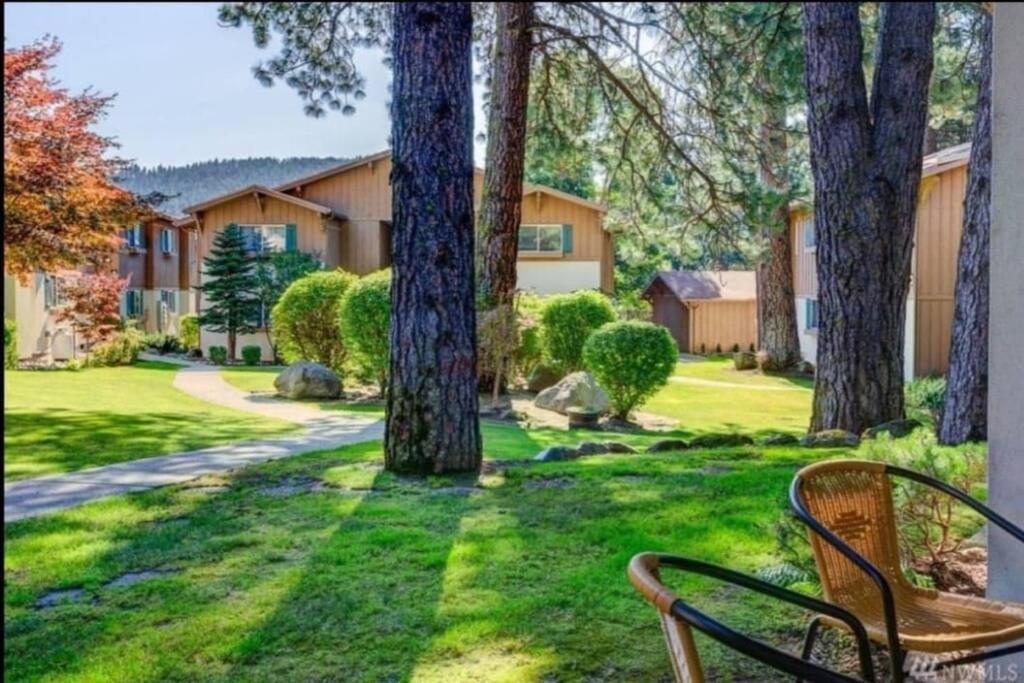 ליבנוורת' Das Bavarian Condo, 5 Star Ground Floor Unit, Walk To Town, Sleeps 6 מראה חיצוני תמונה